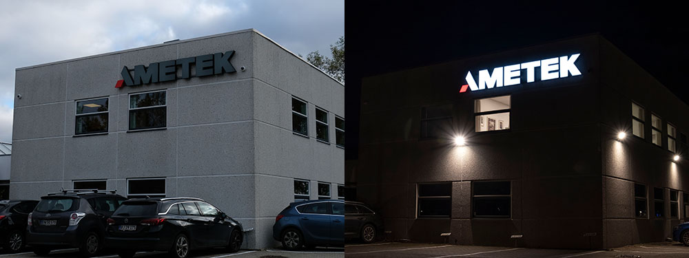 Ametek, Allerød – bogstaver i lakeret aluminium, med frontlys. Monteret på skinner. Day/night folie på fronter af bogstaver.